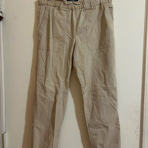 Chaps Women's Tan Capris